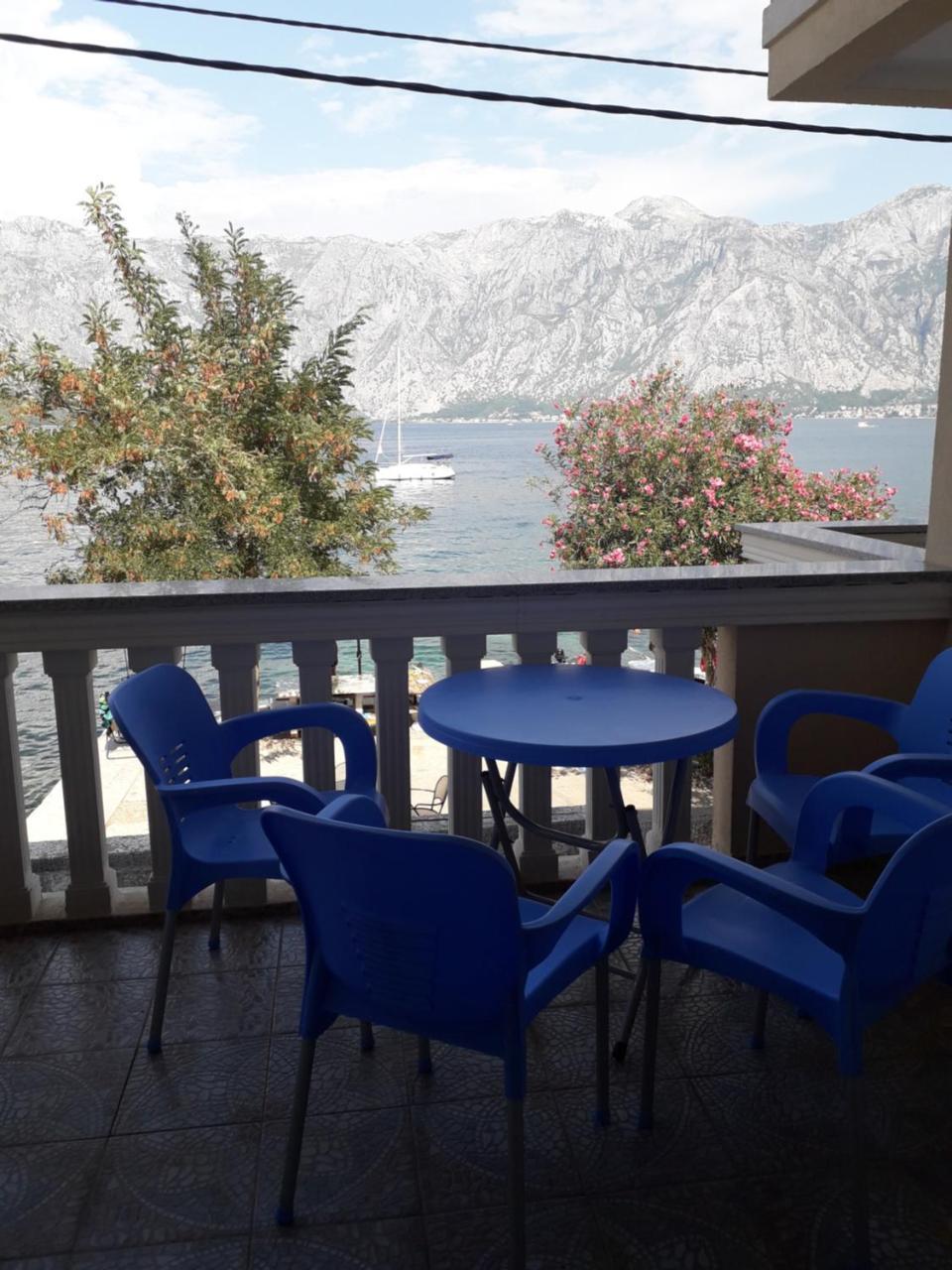 Appartement Apartmants Alexander à Kotor Extérieur photo
